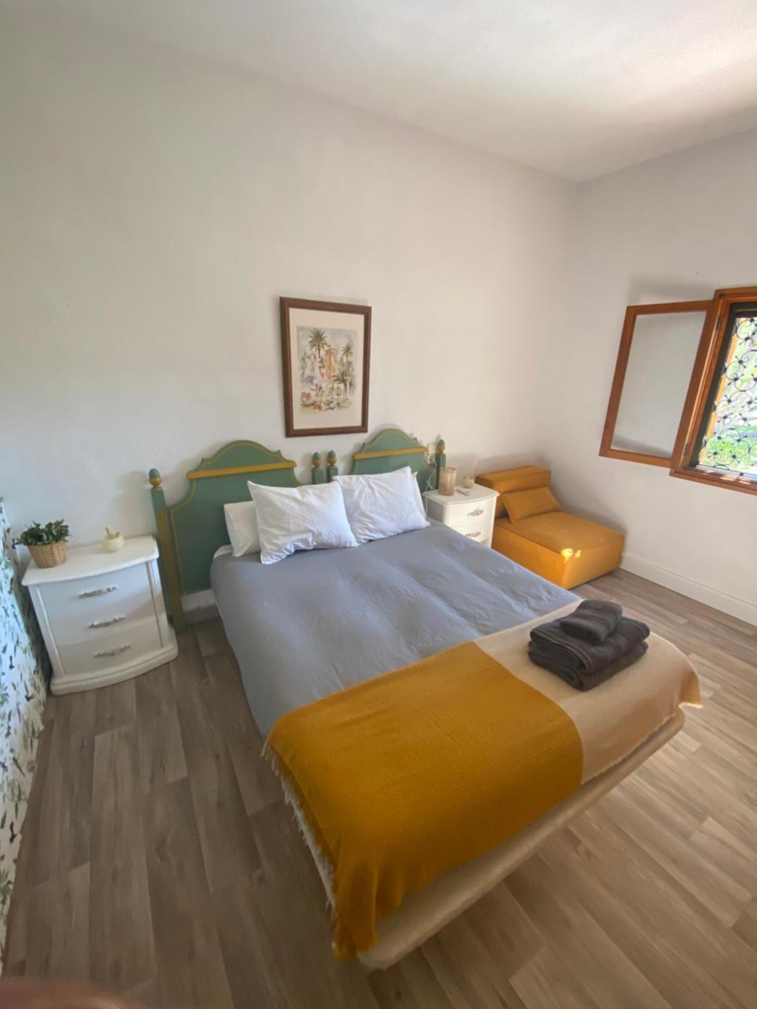 Pink Lemon House Bed and Breakfast Elche Exteriör bild
