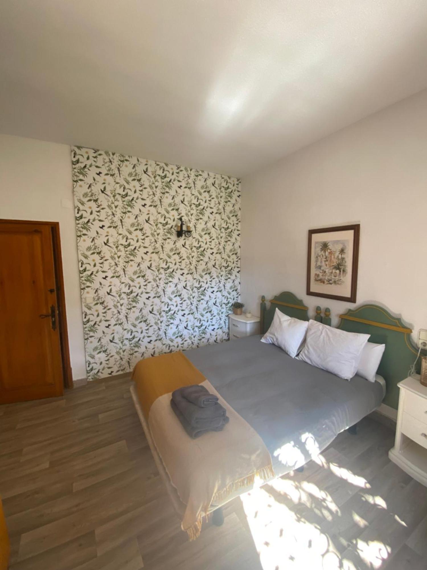 Pink Lemon House Bed and Breakfast Elche Exteriör bild